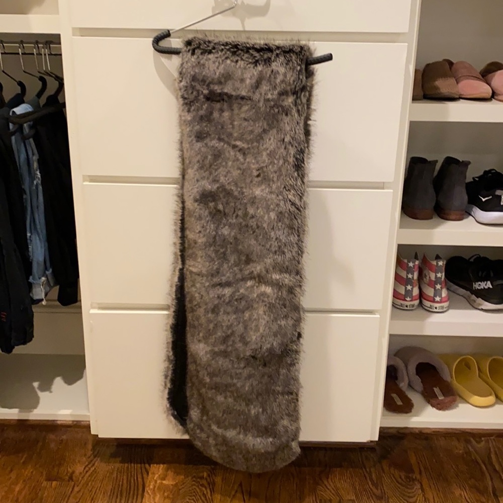 Faux fur shawl